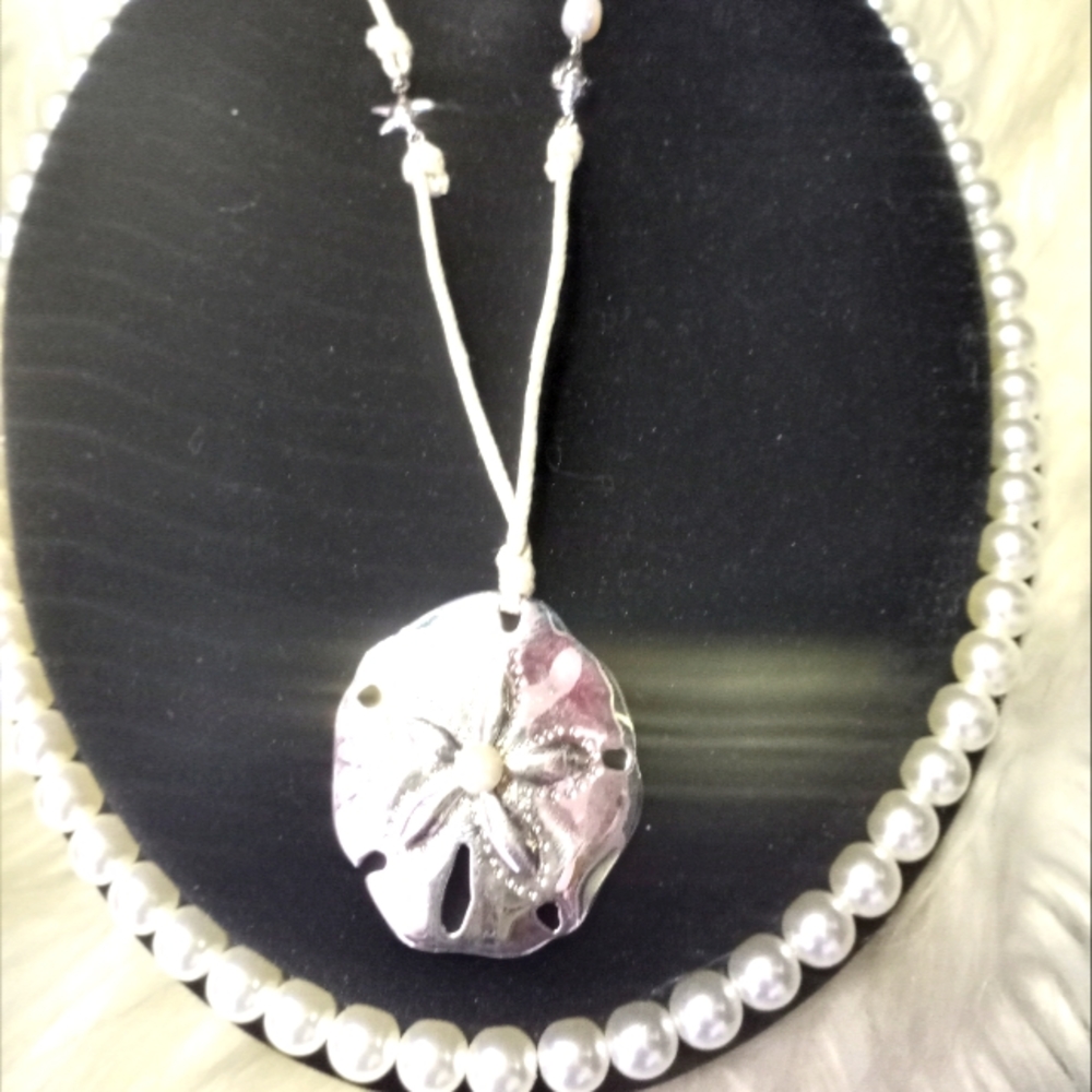 Vantel Pearls Sand Dollar Necklace